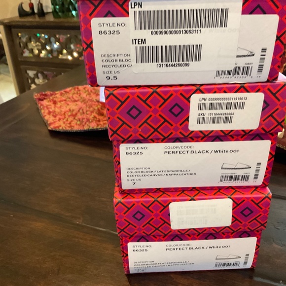 Tory Burch Color-Block Canvas Espadrilles in perfect black/white,BNIB - Picture 5 of 5